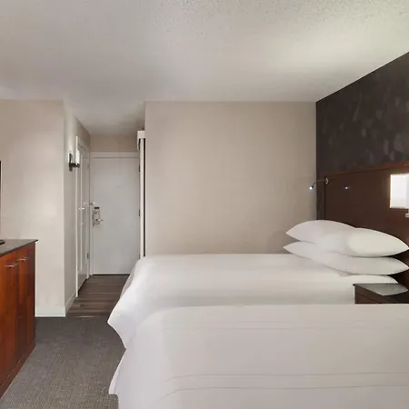 Omaha Marriott Hotel Exterior photo